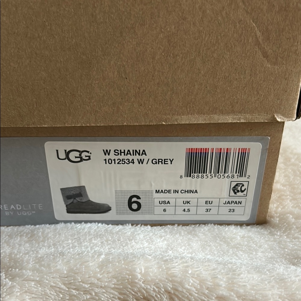 UGG Shaina Knit Cuff Boots - Picture 2 of 10